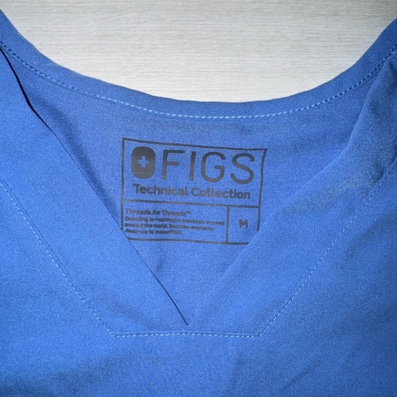 FIGS Chisec Three-Pocket Scrub Top men’s size medium - Picture 5 of 8